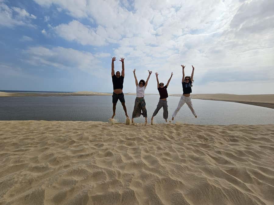 Doha:Private Desert Safari, Falcon, Sandboarding,inland sea - Falcon pictures add a real Qatari touch