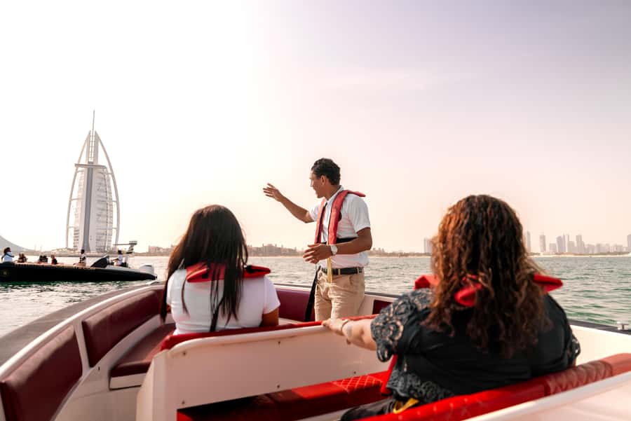 Dubai: 100-Min Speed Boat Tour, Atlantis & Burj Al Arab View - Leaving Dubai Marina Yacht Club