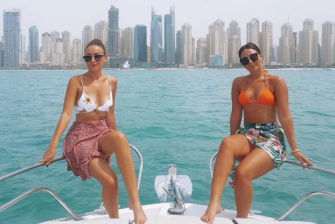 Dubai 1h Sea escape: little get away! - Framing Dubai Eye and JBR for photographs