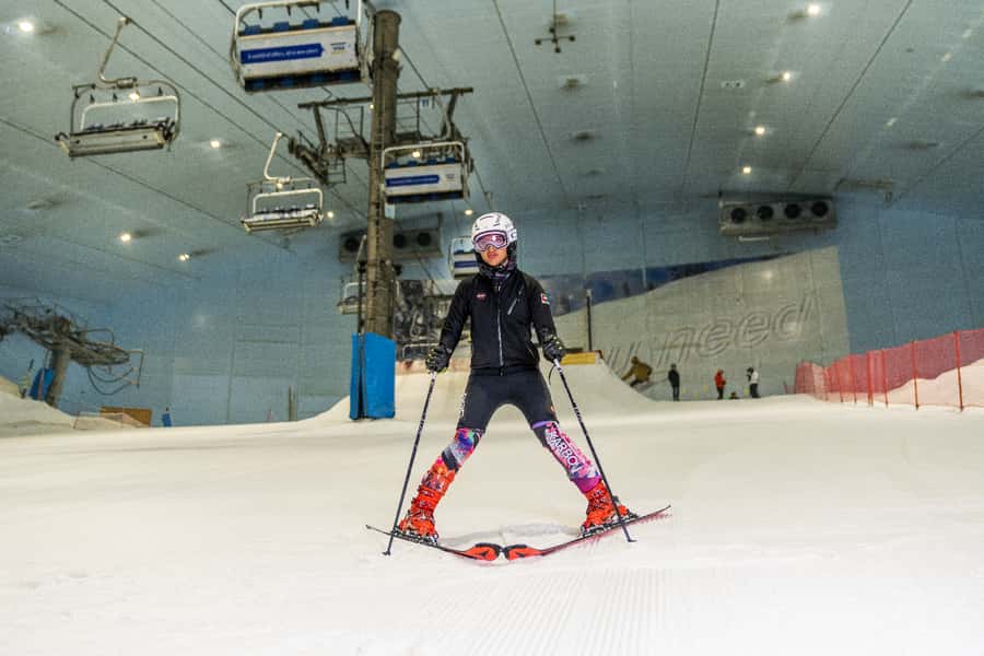 Dubai: 2-Hour or Full-Day Slope Session at Ski Dubai - Skiing at minus temperatures in a Dubai mall