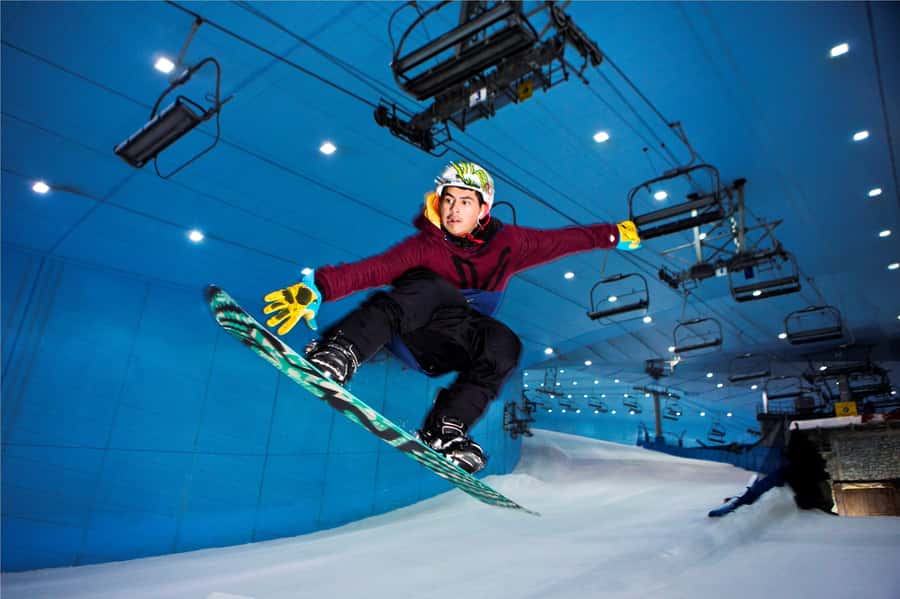 Dubai: 2-Hour or Full-Day Slope Session at Ski Dubai - Families, children, and spectators