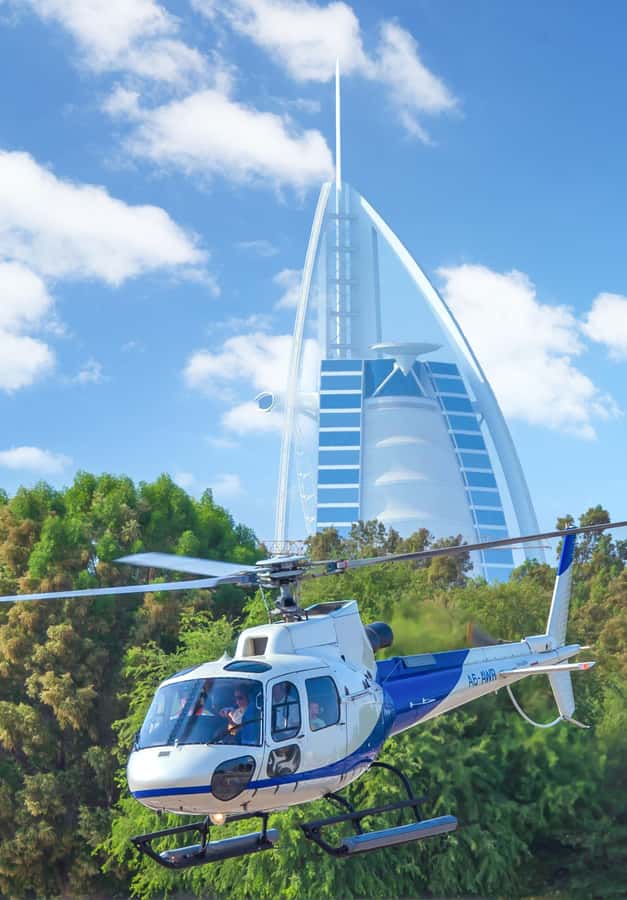 Dubai: 22-Minute Helicopter Flight - Palm Jumeirah and Atlantis the Palm