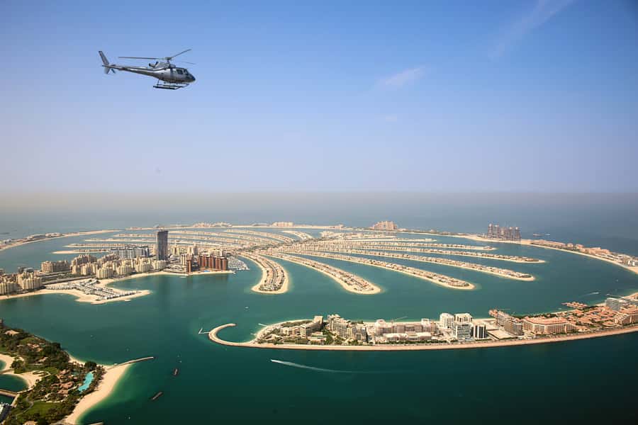 Dubai: 30-Minute Scenic Helicopter Tour - Emirates Hills, Dubai Marina, and Ain Dubai