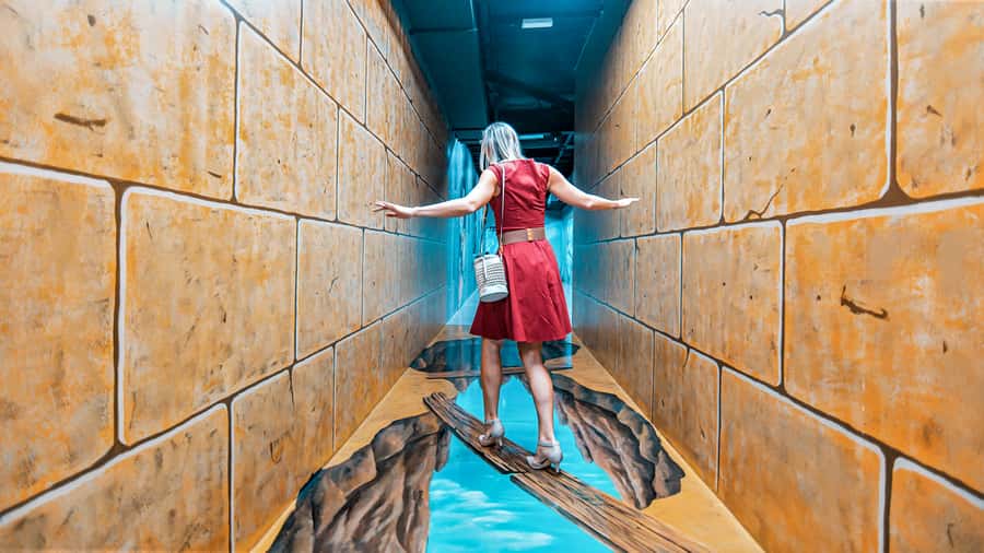 Dubai: 3D World Trick-Art Selfie Museum Entrance - Entering Dubai’s 3D World Trick-Art Museum