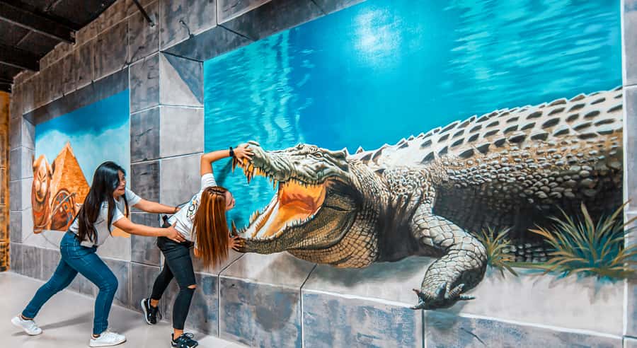 Dubai: 3D World Trick-Art Selfie Museum Entrance - How the photo stations work