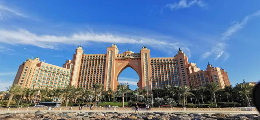 Dubai: 4-Hour Semi Private City Tour and Burj Khalifa Ticket - Sheikh Zayed Road and Dubai’s glass-and-steel side