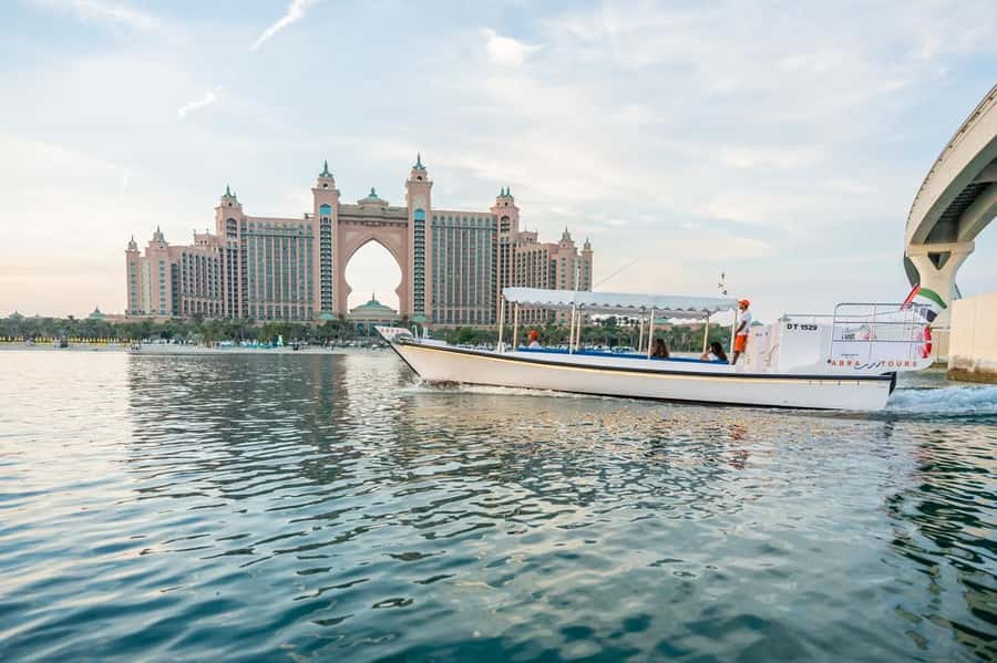 Dubai: Abra Boat Tour in Atlantis, Palm, Ain Dubai & Marina - Palm Jumeirah and Atlantis from the sea