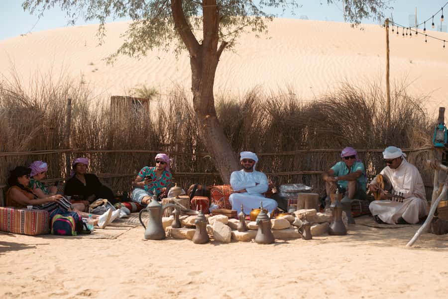 Dubai: Al Marmoom Oasis Camp Experience with Bedouin Dinner - Who will enjoy this Al Marmoom evening?
