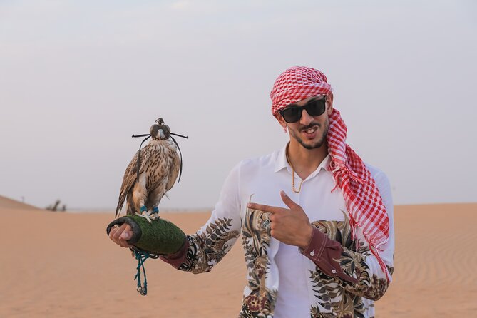 Dubai: Al Marmoom Oasis Vintage Safari: Camels, Stargazing & Meal - Stargazing and the Bedouin sky