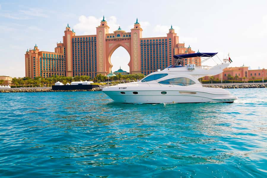 Dubai: Atlantis and Burj Al Arab Cruise on Luxury Yacht - Palm Jumeirah looks best from offshore