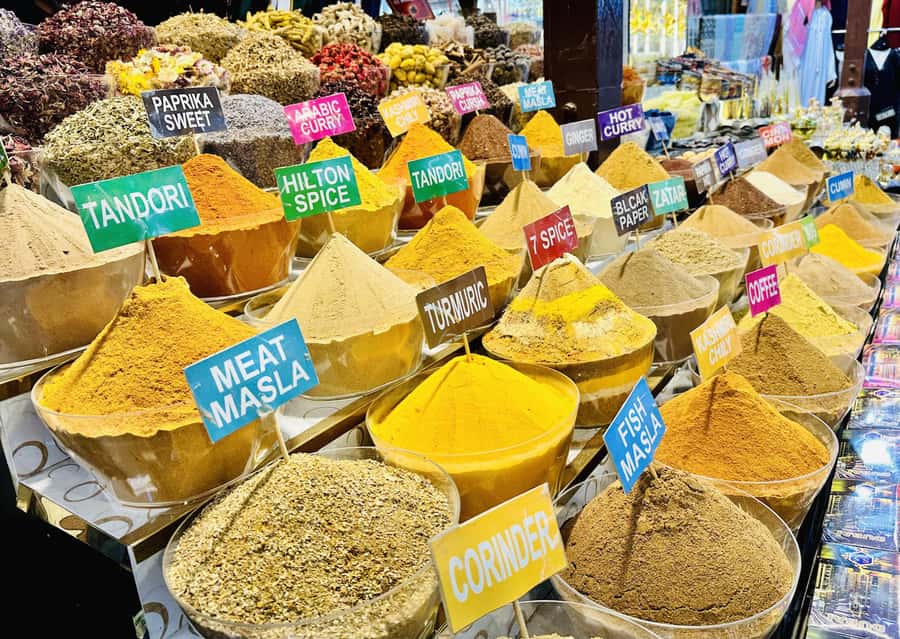 Dubai: Authentic Old Town, Souks, Tastings & Abra Boat Tour - Coffee, saffron tea, dates, and sweets