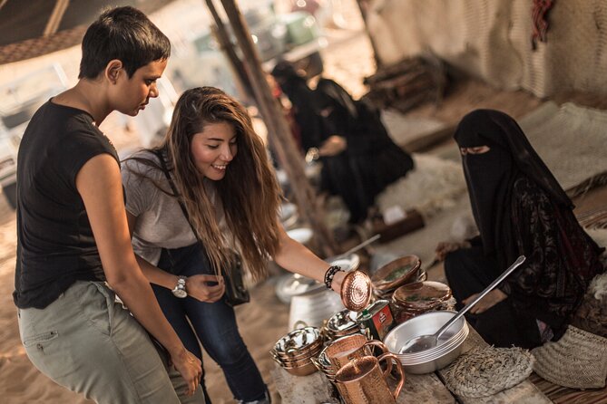 Dubai: Bedouin Culture Safari - Emirati breakfast and Bedouin storytelling