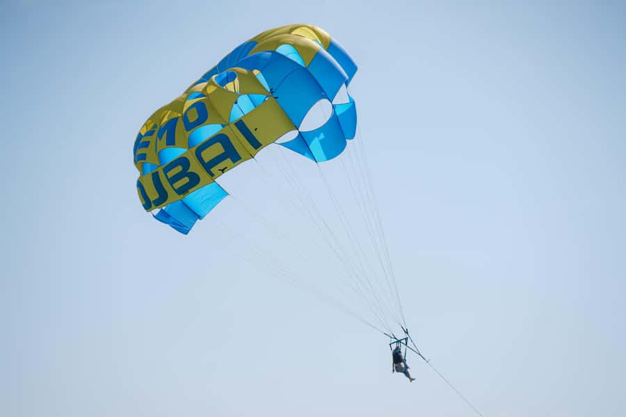 Dubai: Burj Al Arab Parasailing, Ice Cream, Pics, and Videos - Safety, comfort, and getting wet