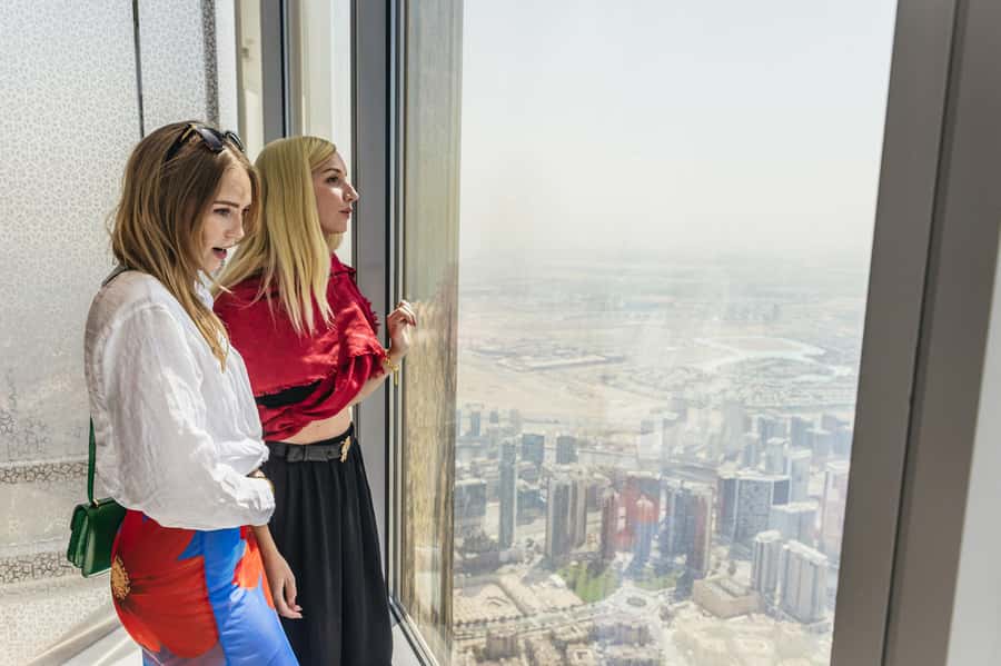 Dubai: Burj Khalifa Sky Level 148, 124, & 125 Entry Ticket - The Sky Lounge sets the tone