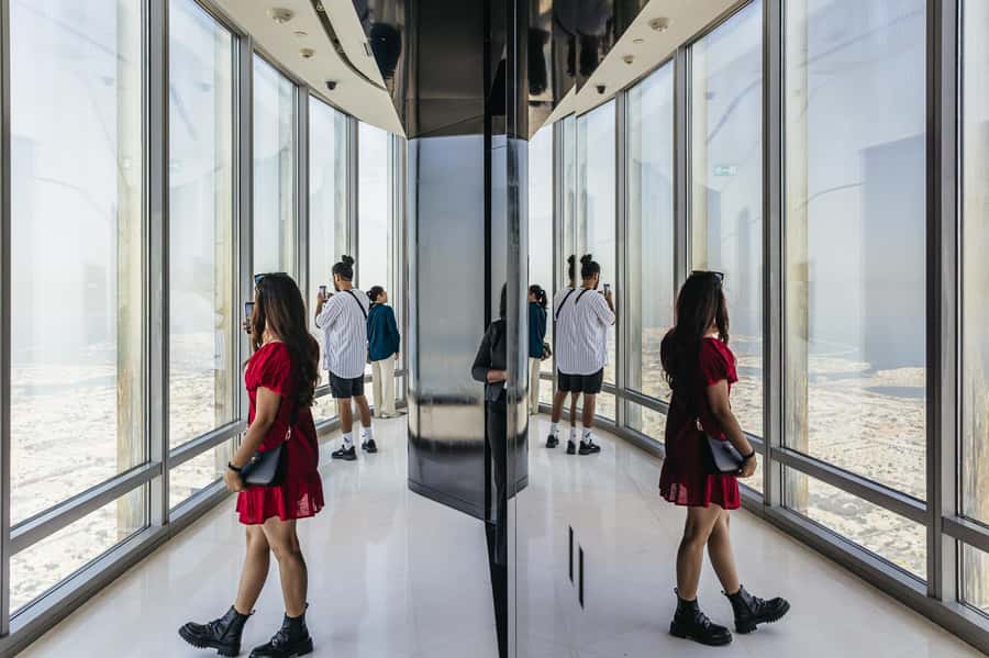 Dubai: Burj Khalifa Sky Level 148, 124, & 125 Entry Ticket - Pair the view with the Dubai Fountain