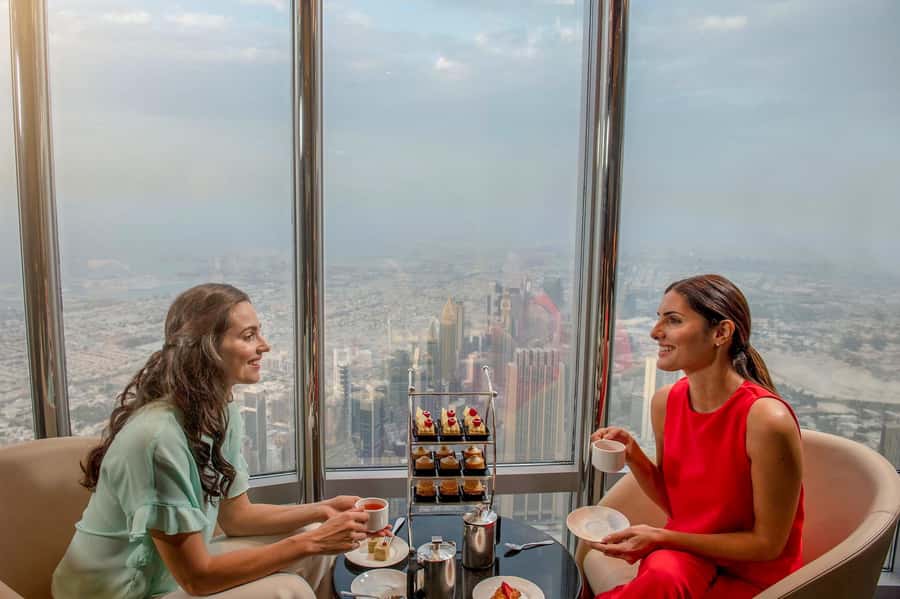 Dubai: Burj Khalifa VIP Experience Level 152 Lounge Access - Finding the entrance inside Dubai Mall