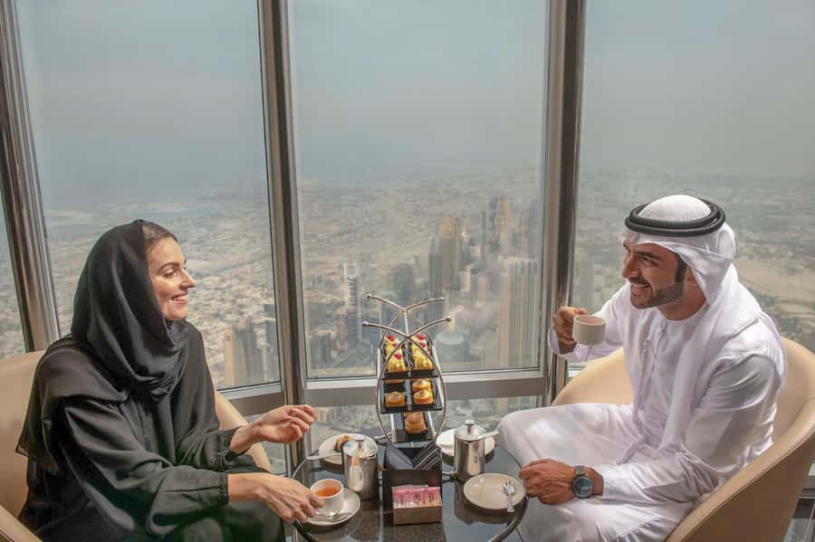 Dubai: Burj Khalifa VIP Experience Level 152 Lounge Access - Sunset, morning, or afternoon?