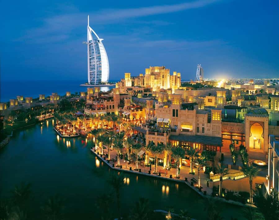 Dubai by Night City Tour with Fountain Show - Souk Madinat Jumeirah: an easy introduction to Arabian style