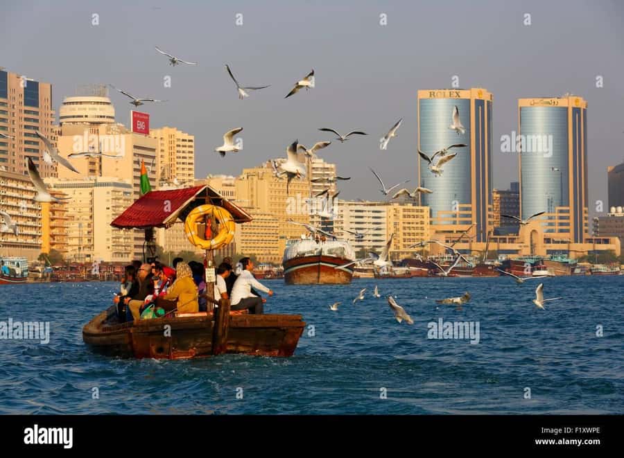 Dubai: City Highlights Private Layover Tour with Transfer - Dubai Frame and the road into the modern city