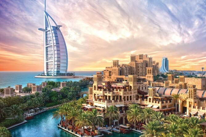 Dubai City Sightseeing Tour in 4x4 Private Vehicle - Gold Souk and Zabeel Palace: two very different sides of Dubai