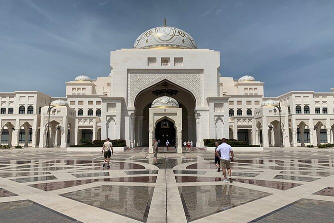 Dubai City Tour - Guide quality can make or break the morning