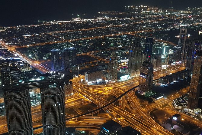 Dubai City Tour By Night With Burj Khalifa Ticket - Going up Burj Khalifa levels 124 and 125