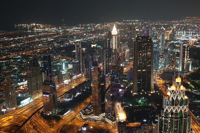 Dubai City Tour By Night With Burj Khalifa Ticket - What the guides add to the evening