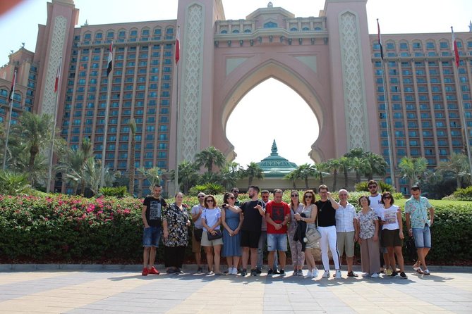 Dubai City Tour: Experience Top Attractions of Dubai - Jumeirah Mosque: a short look at Islamic design