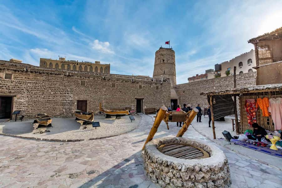 Dubai: City Tour with Professional Guide in Luxury Car - Dubai Mall and Burj Khalifa