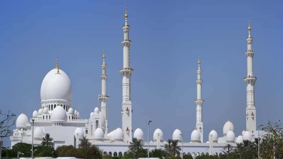 Dubai: Combo Abu Dhabi Grand Mosque tour & Dubai City tour - The midday hotel break is worth keeping