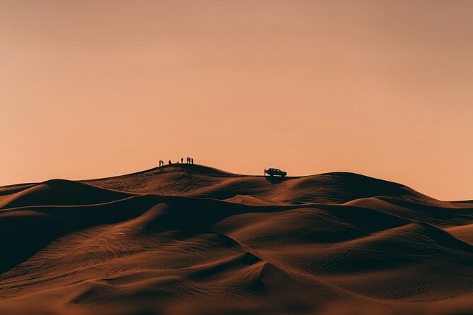 Dubai: Desert Safari 4x4 Dune with Camel Riding and Sandboarding - Sunset photos before the evening camp