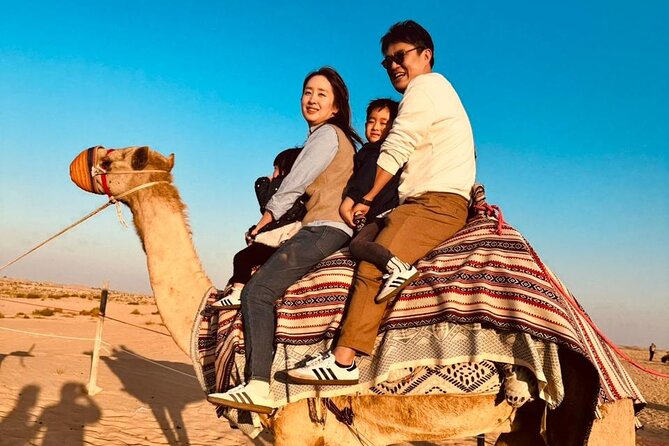 Dubai Desert Safari:BBQ Dinner, Dune Bashing & Live Entertainment - BBQ dinner under the stars