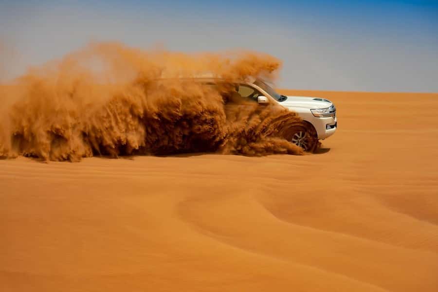 Dubai: Desert Safari with BBQ Dinner - A fast start from your Dubai hotel