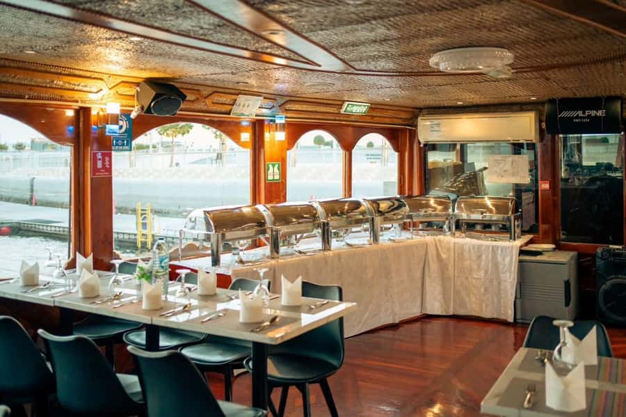 Dubai: Dinner Dhow Cruise with Live Entertainment Al Seef - What the 1.5-hour cruise feels like