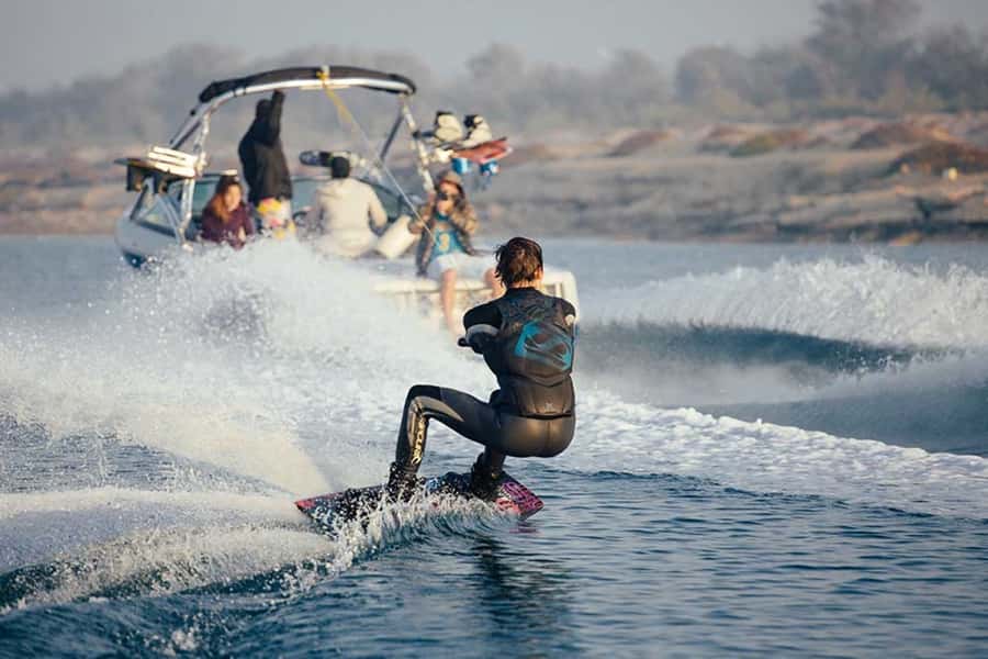 Dubai: Dubai Marina Wakesurfing or Wakeboarding Experience - Getting ready before the boat ride