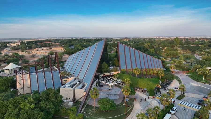 Dubai: Dubai Safari Park Entry Pass - A large park, not a quick zoo stop