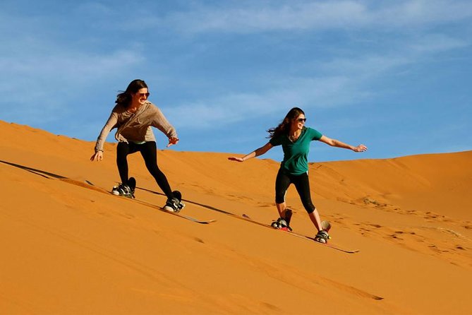 Dubai Evening4x4Desert Safari BBQ Dinner,4 Live Shows,Camel Ride - The short camel ride