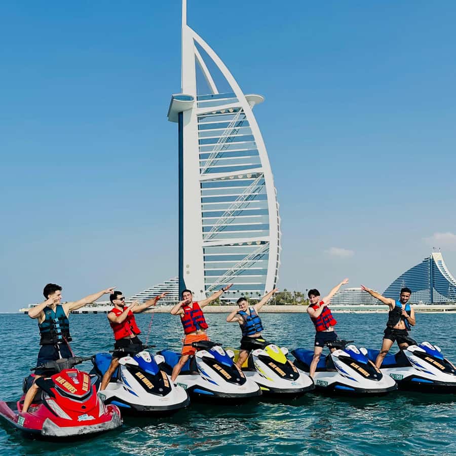 Dubai: Experience Jet Ski to Burj Al Arab +PICTURES & VIDEOS - What the scenery looks like from the water