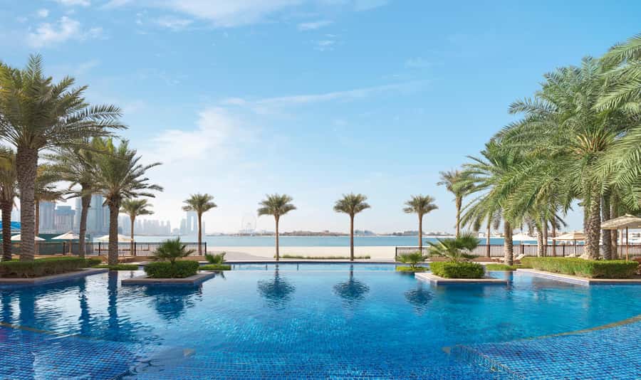 Dubai: Fairmont the Palm Pool and Beach Access - Arrival: what to do when the welcome is not obvious