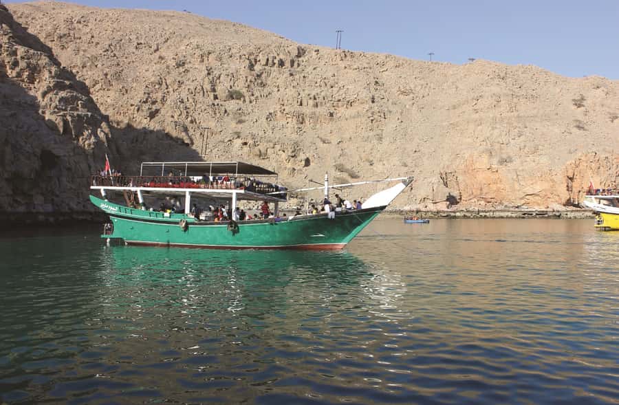 Dubai: Full-Day Sea Safari to Musandam - Boarding the traditional dhow at Dibba