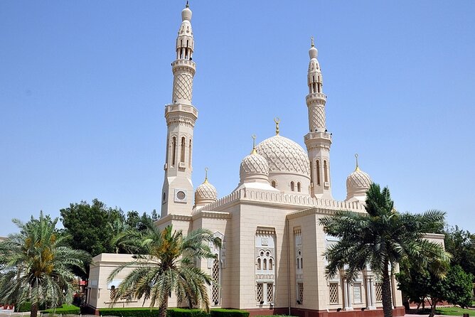 Dubai Full Day Tour with Entry Ticket to Burj Khalifa at the Top - Spice and Gold Souks: color, bargaining, and pressure