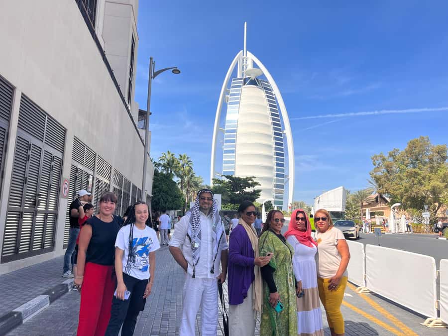 Dubai: Future Museum, Burj Al Arab, and Dubai Frame Tour - A fast way to read Dubai
