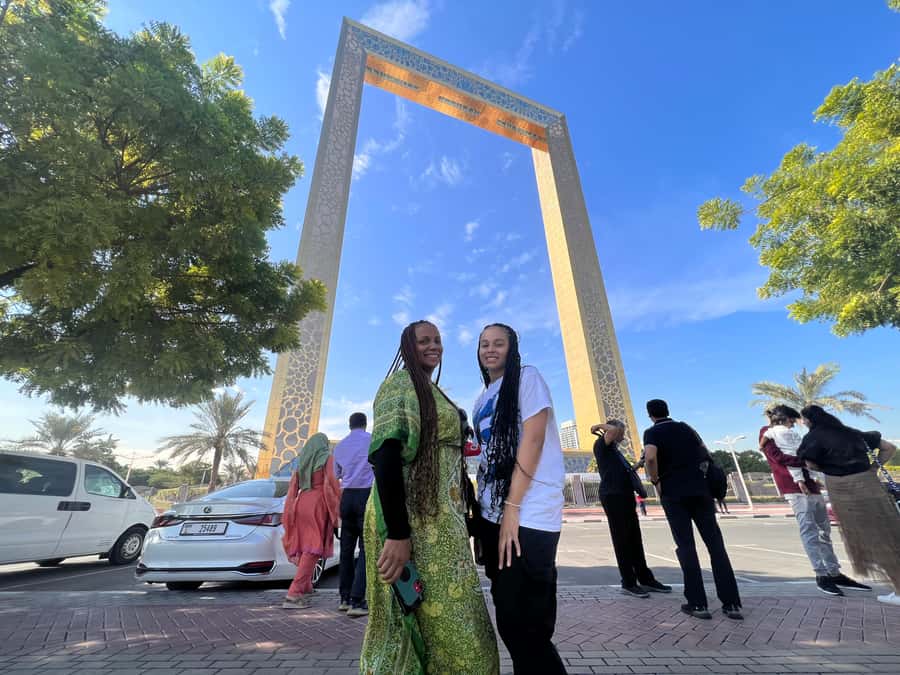 Dubai: Future Museum, Burj Al Arab, and Dubai Frame Tour - What the guide adds to the drive