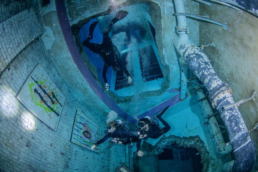 Dubai: Guided Scuba Dive for Certified divers at Deep Dive - What happens before you enter the water