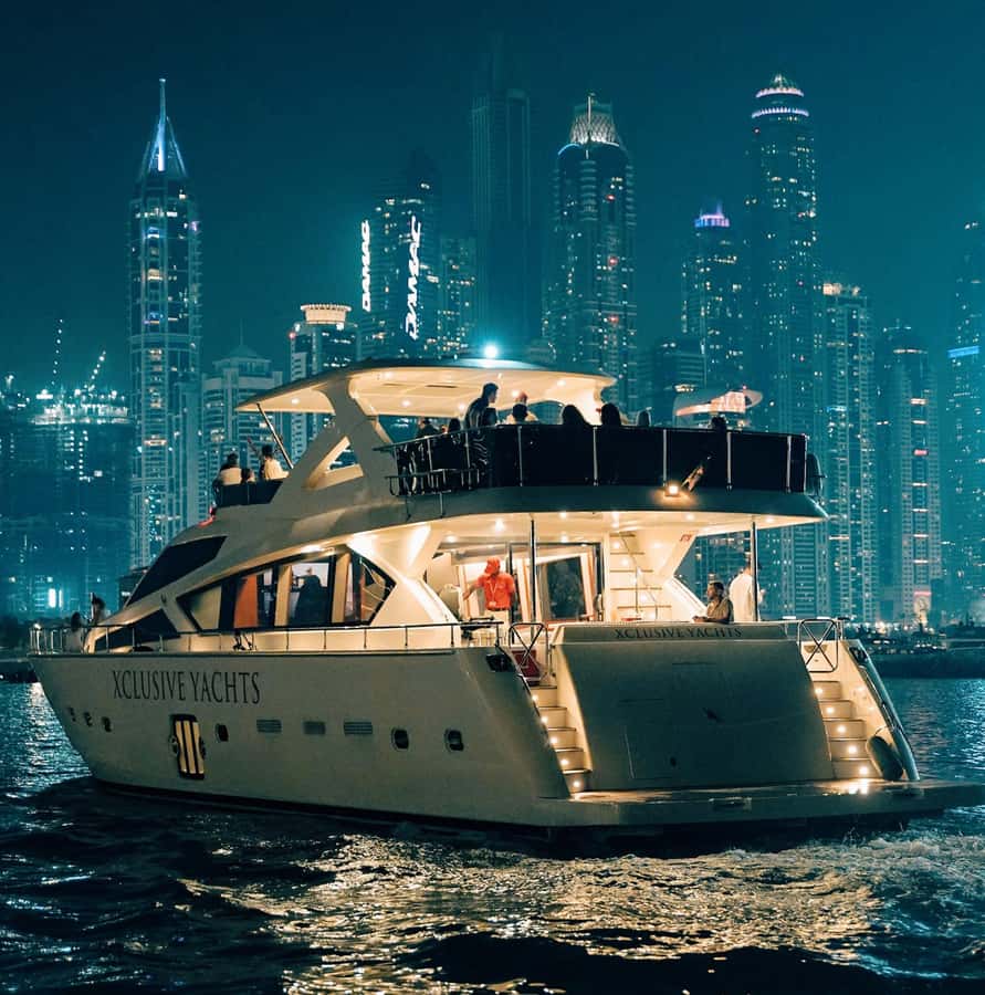 Dubai Harbor: Luxury Yacht Tour with BBQ Options - One hour through Dubai Marina, Ain Dubai, and JBR