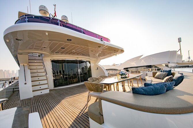 Dubai Harbour Super Yacht Experience with gourmet & Drinks - Choosing the best departure time