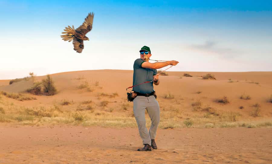 Dubai: Heritage Desert Safari wtih Overnight and Breakfast - A private-style camp with Emirati food and customs