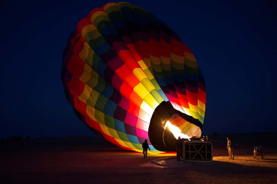 Dubai: Hot Air Balloon, Desert Safari, and Quad Biking Tour - A falcon show with a real desert connection