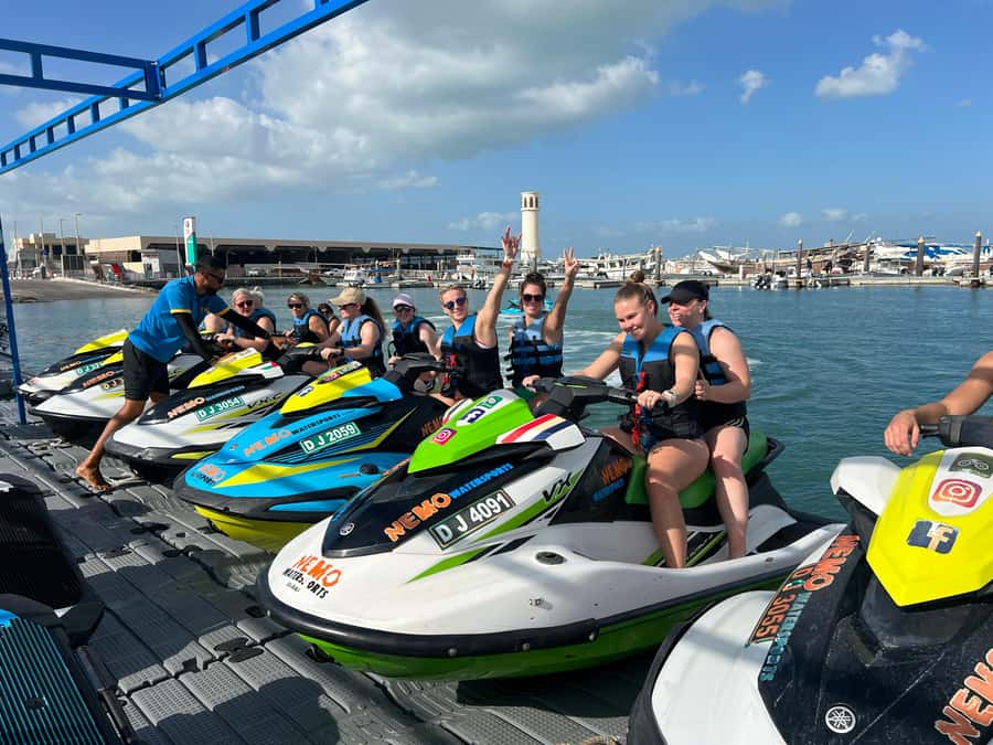 Dubai Jet Ski: Burj Khalifa, Burj Al Arab, Pics & Ice Cream! - The Burj Al Arab photo stop