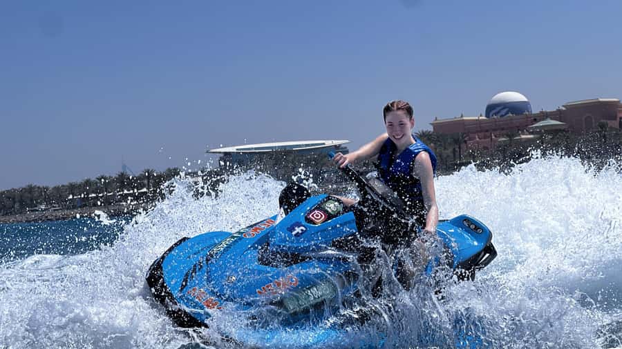 Dubai Jet Ski: Burj Khalifa, Burj Al Arab, Pics & Ice Cream! - Photos, videos, and the Lumiere Café finish